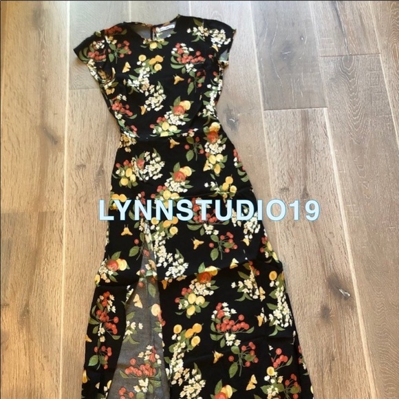 New In! Reformation Gavin Dress in Summer - Picture 2 of 3